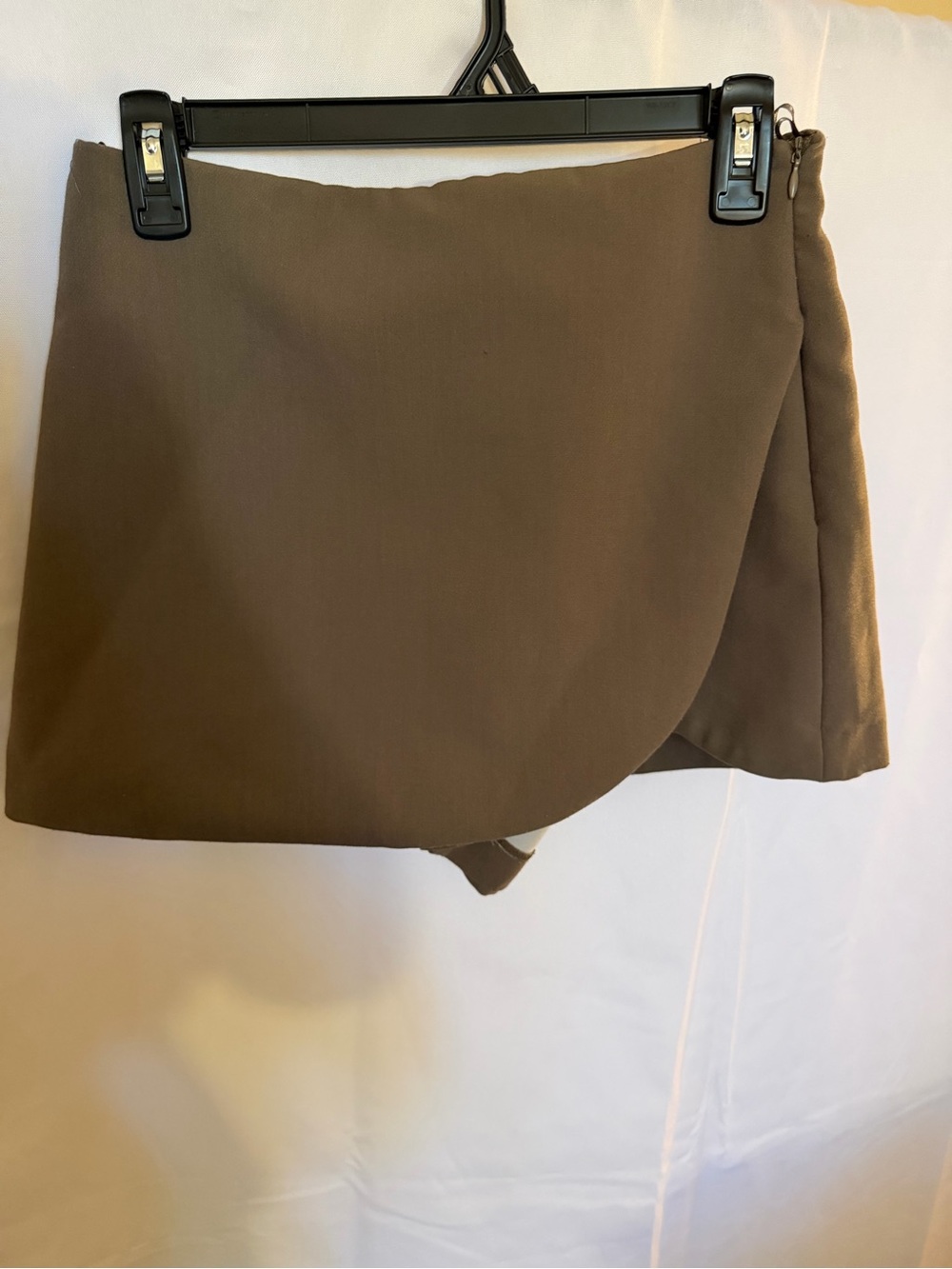 ZARA Women’s Brown skort